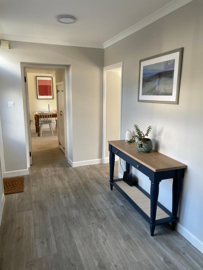 Three Bedroom House Porthleven, Cornwall. Close To Shops And *