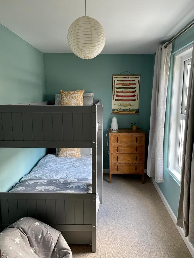 Holiday home Three Bedroom House Porthleven, Cornwall. Close To Shops And *