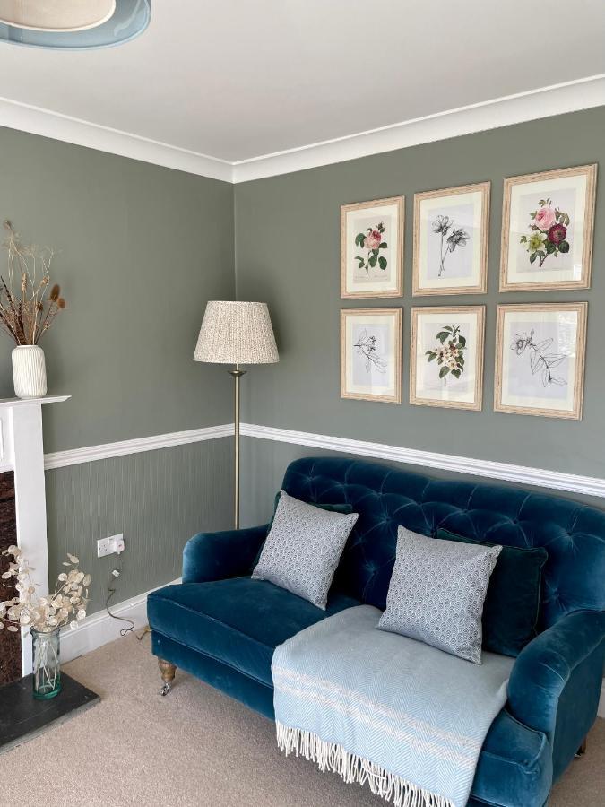 Three Bedroom House Porthleven, Cornwall. Close To Shops And Porthleven